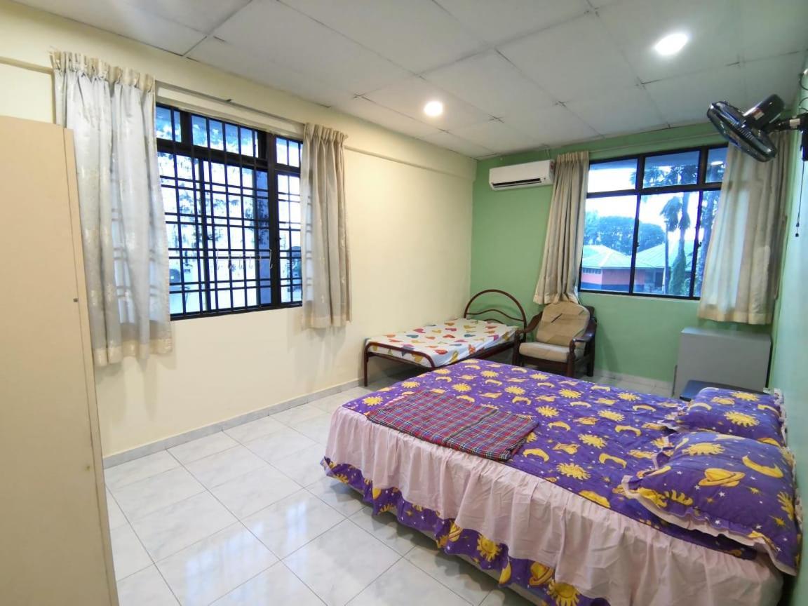 Cosy Homestay Ulu Tiram Kültér fotó