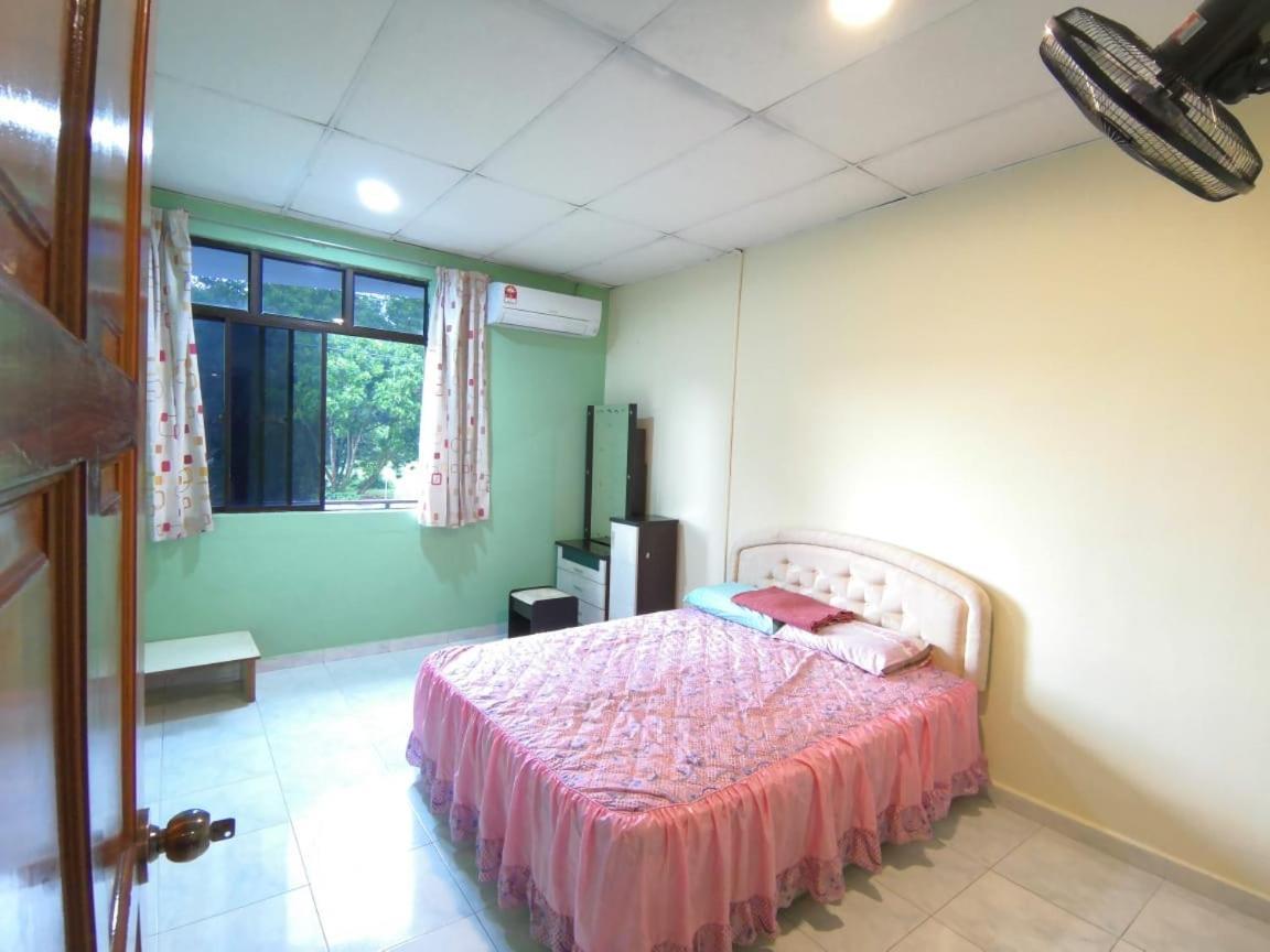 Cosy Homestay Ulu Tiram Kültér fotó