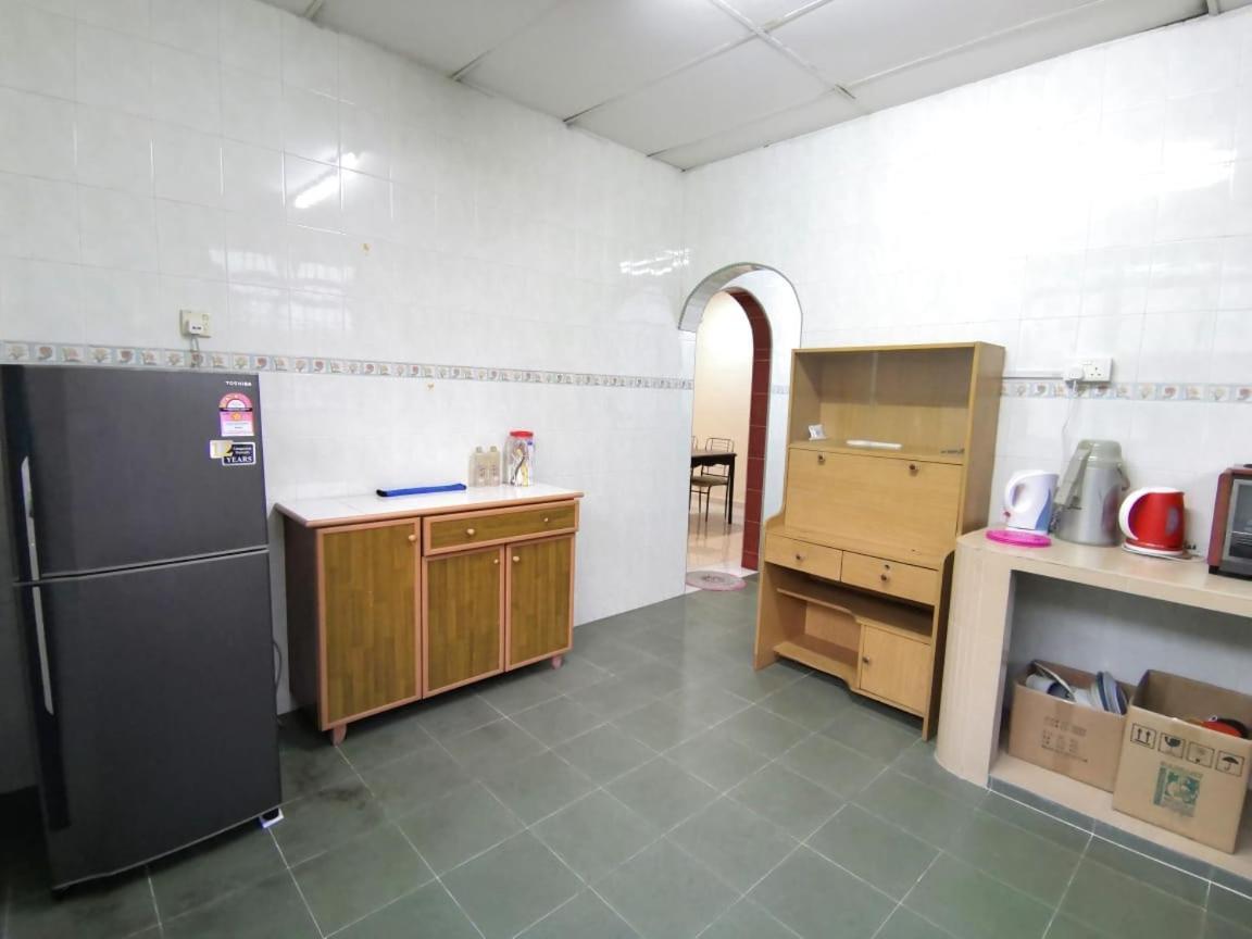 Cosy Homestay Ulu Tiram Kültér fotó