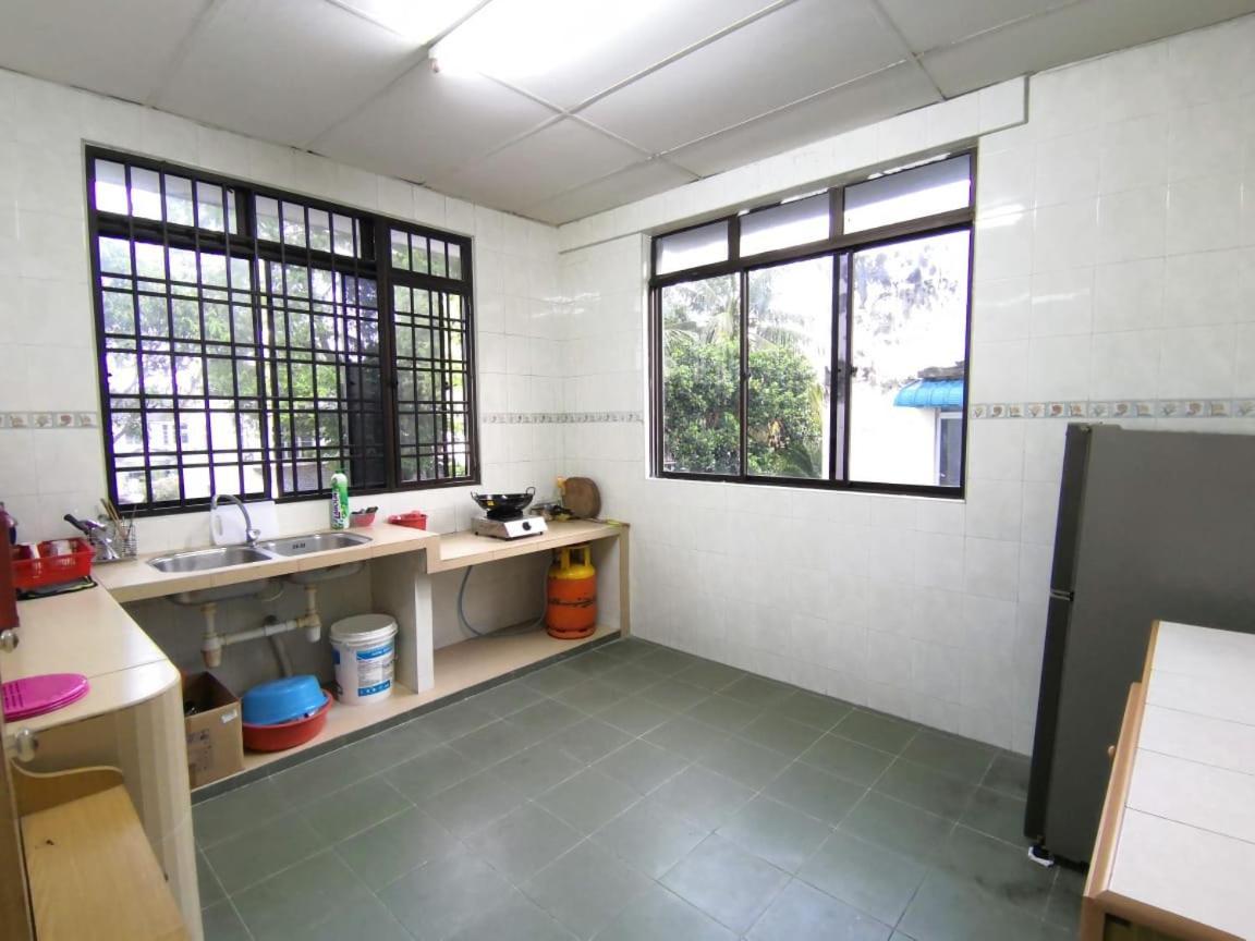 Cosy Homestay Ulu Tiram Kültér fotó